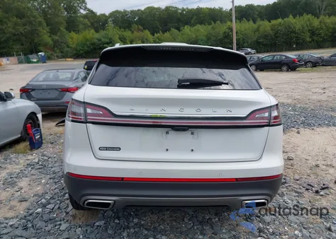 2021 Lincoln Nautilus Reserve z USA, uszkodzony, nr VIN 2LMPJ8KPXMBL09807